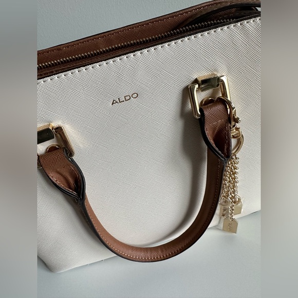 Aldo Handbag - Used about 2 times, just not my style - Picture 4 of 8
